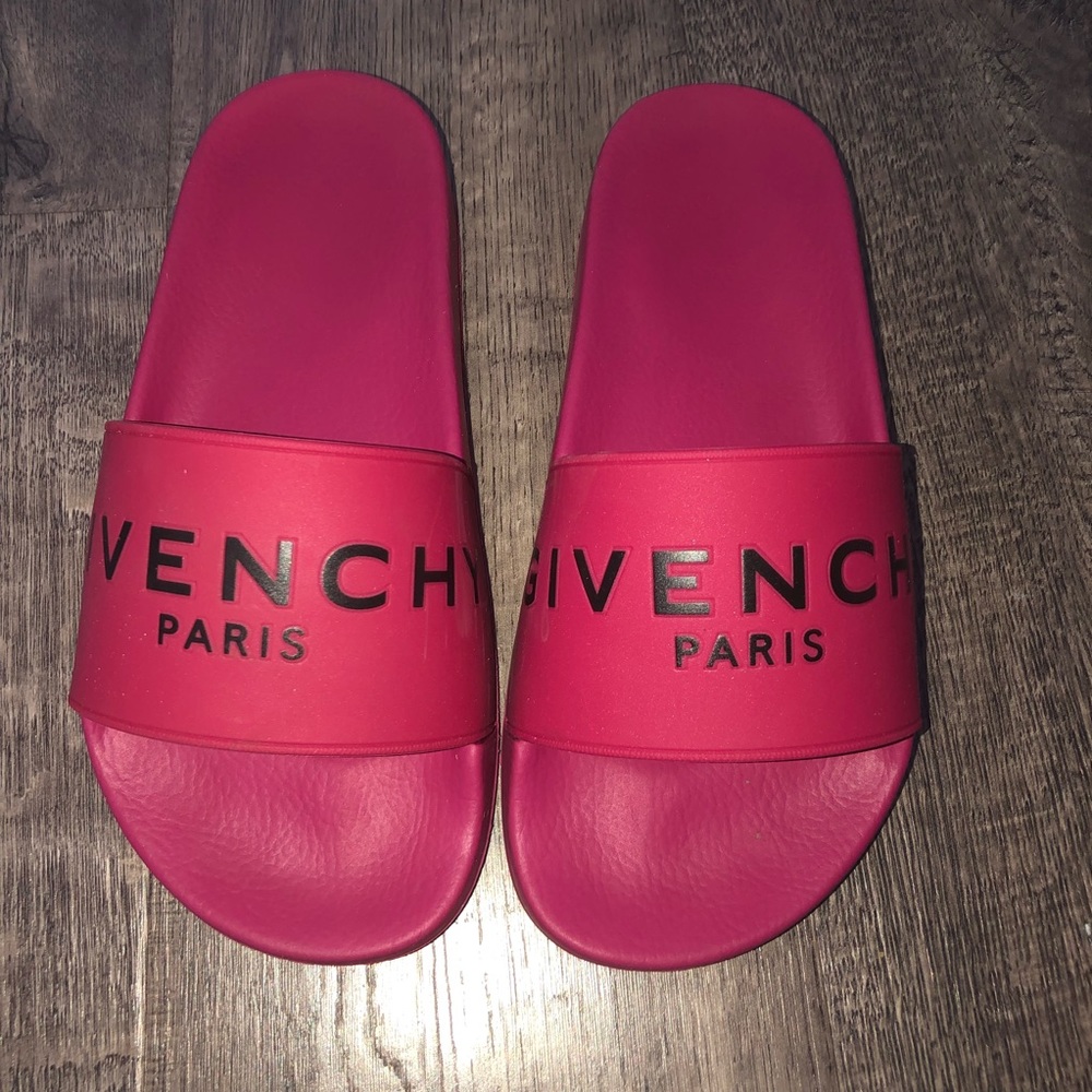 GIVENCHY slides! *USED but super good condition!!!
